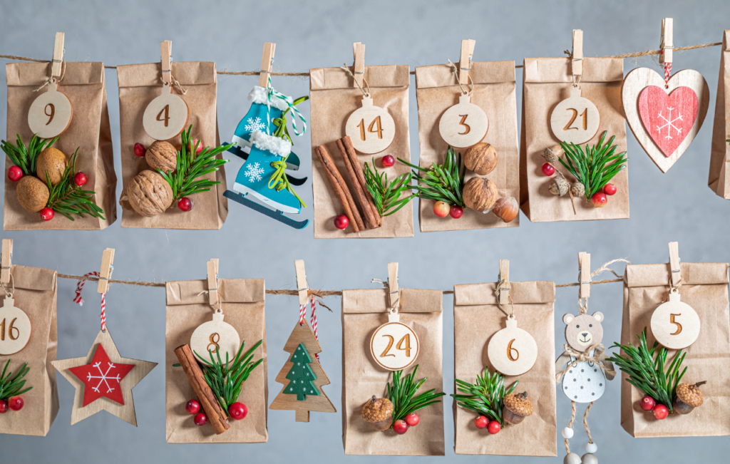 10 UNIQUE ADVENT CALENDAR GIFT IDEAS FOR A JOYFUL SEASON