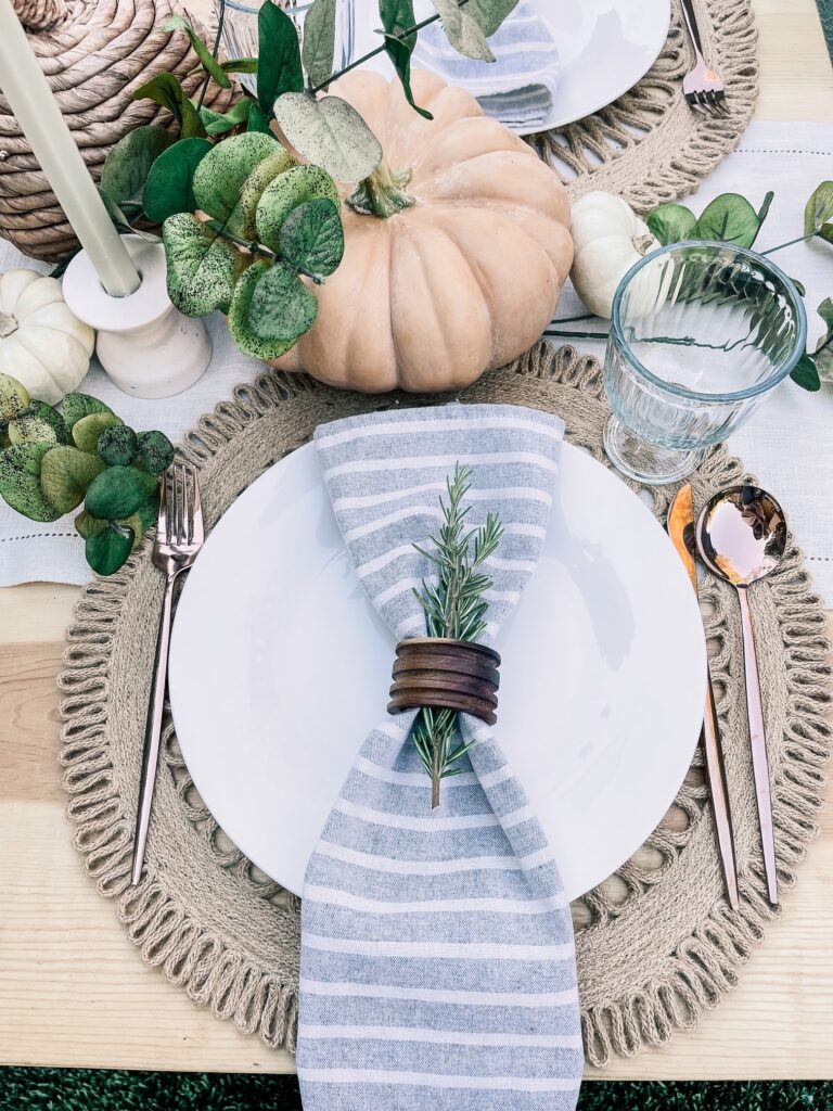 elegant table setting