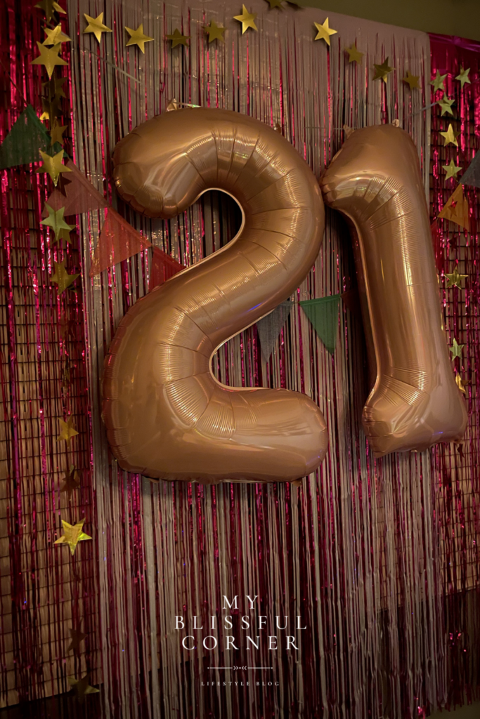 21 birthday balloons